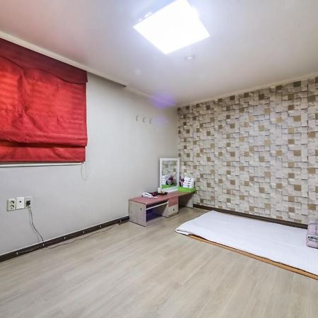 J Motel Gwangalli Busan Exterior photo